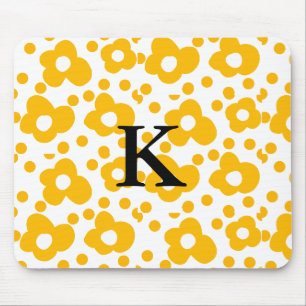 Gele witte madeliefjes bloempatroon voeg monogram muismat