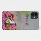 Gele zandstaartvlinder op roze bloemen Case-Mate iPhone case (Achterkant (horizontaal))