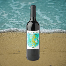 Gele zeepaardje onder het zee wijn etiket