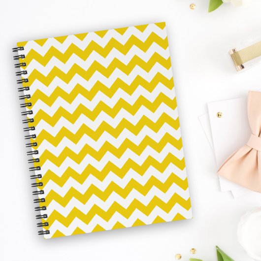 Gele zigzag, gele Chevron, geometrisch patroon Notitieboek