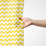 Gele zigzag, gele Chevron, geometrisch patroon Sjaal<br><div class="desc">Elegant,  stijlvol en verfijnd zigzagpatroon (chevron) in gele en witte kleur. Moderne en trendy cadeau,  perfect voor de zigzag-minnaar in je leven.</div>