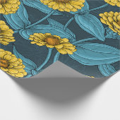 Gele Zinnias op donkerblauw Cadeaupapier (Hoek)