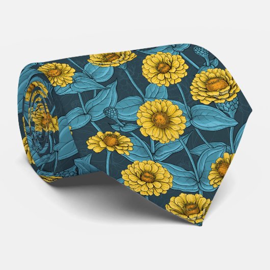 Gele Zinnias op donkerblauw Stropdas (Opgerold)
