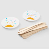 Gele zon blauwe sterren happy birthday naamtekst t handwaaier (Niet-gemonteerd)