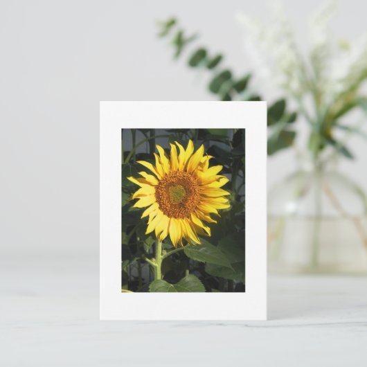 Gele zonnebloem bespaart de datumkaarten aankondigingskaart (Staand voorkant)