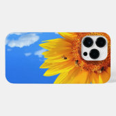 Gele zonnebloem en bijen op de blauwe hemel iPhone hoesje (Achterkant horizontaal)
