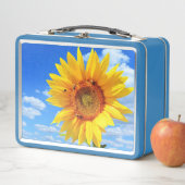 Gele zonnebloem en bijen op de blauwe hemel - zome (In situ)