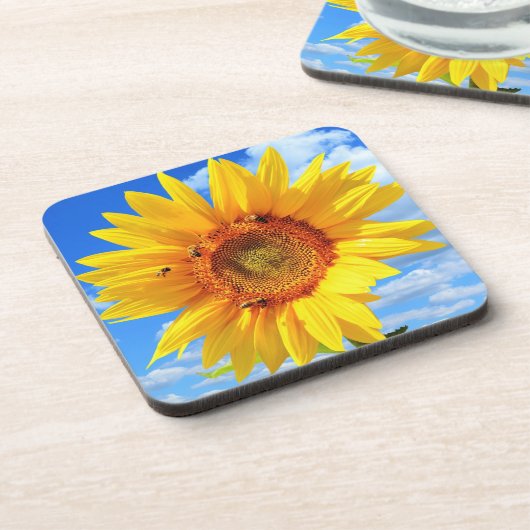 Gele zonnebloem en bijen op de blauwe hemel - zome bier onderzetter (Linkerzijde)