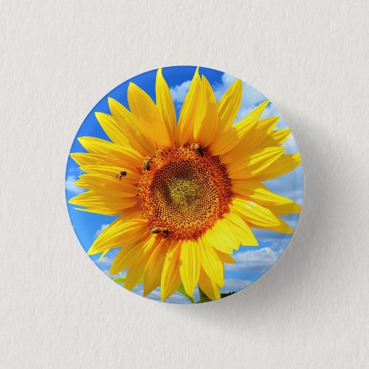 Gele zonnebloem en bijen op de blauwe hemel - zome ronde button 3,2 cm (Voorkant)