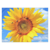 Gele zonnebloem en bijen op de blauwe hemel - zome tafelkleed (Voorkant (Horizontaal))