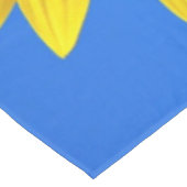 Gele zonnebloem en bijen op de blauwe hemel - zome tafelkleed (Gekanteld)