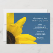 Gele zonnebloem en blauwe Moederdag Brunch Kaart (Voorkant)