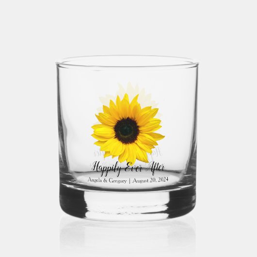 Gele zonnebloem gelukkig ooit na bruiloft whisky glas (Achterkant)