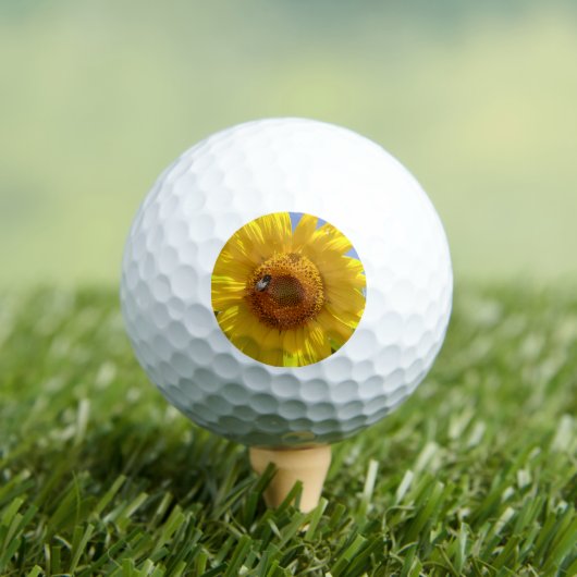 Gele zonnebloem golfballen (Insitu Shirt)