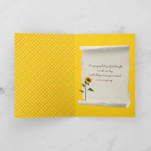 gele zonnebloem met regendruppels die je denken kaart (Binnen)