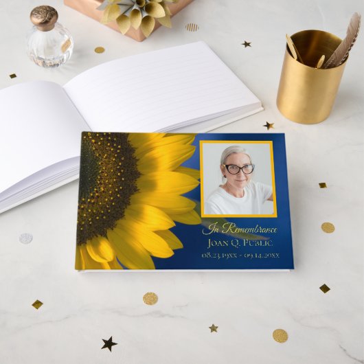 Gele Zonnebloem op Blauw Viering van het Leven Gastenboek (Voorkant open)