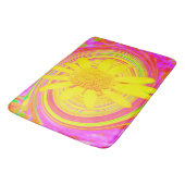 Gele zonnebloem op een Psychedelic Swirl Badmat (Gekanteld)