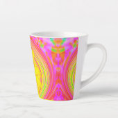 Gele zonnebloem op een Psychedelic Swirl Latte Mok (Rechts)