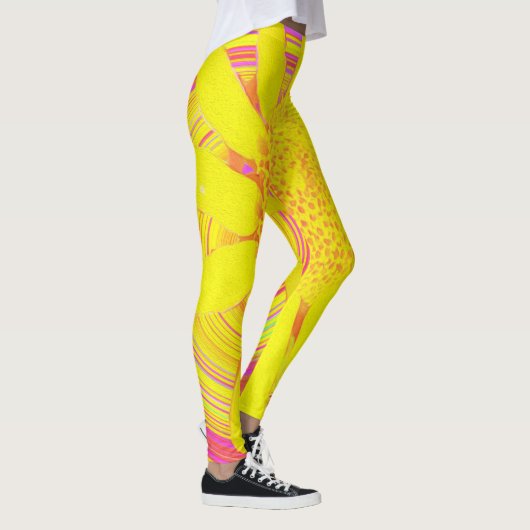 Gele zonnebloem op een Psychedelic Swirl Leggings (Rechts)