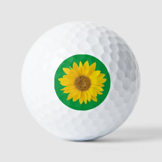 Gele zonnebloem op heldergroen golfballen (Voorkant)