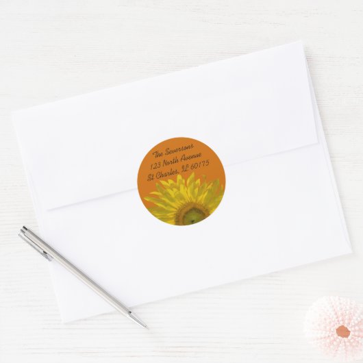 Gele zonnebloem op Oranje retouradres Ronde Sticker (Envelop)
