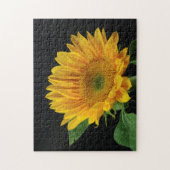 Gele zonnebloem op zwarte achtergrond legpuzzel (Verticaal)
