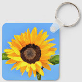 Gele zonnebloem tegen zon op blauwe hemel - zomer sleutelhanger (Achterkant)