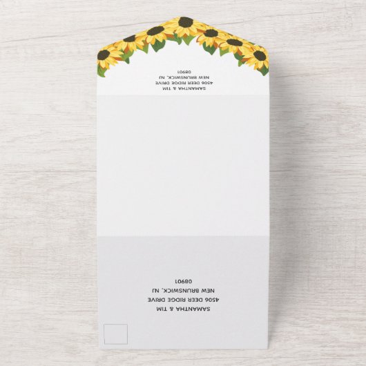Gele zonnebloemen Aangepaste fotobruiloft All In One Uitnodiging (Buitenkant)