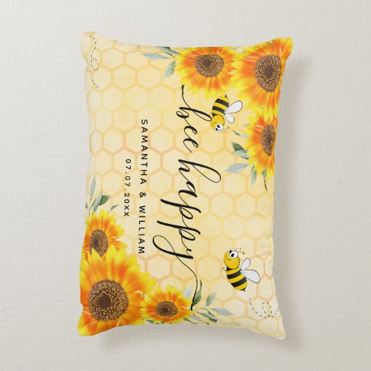 Gele zonnebloemen bijen rustig bruidspaar accent kussen (Achterkant (Verticaal))