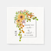 Gele zonnebloemen, boog en initialen worden bruilo servet (Voorkant)