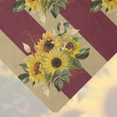 Gele zonnebloemen, Bourgogne en goudstaven Tissuepapier