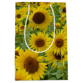 Gele zonnebloemen medium cadeauzakje (Voorkant)