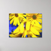 Gele zonnebloemen N Blauwe Bee Gewikkelde Canvas A (Voorkant)