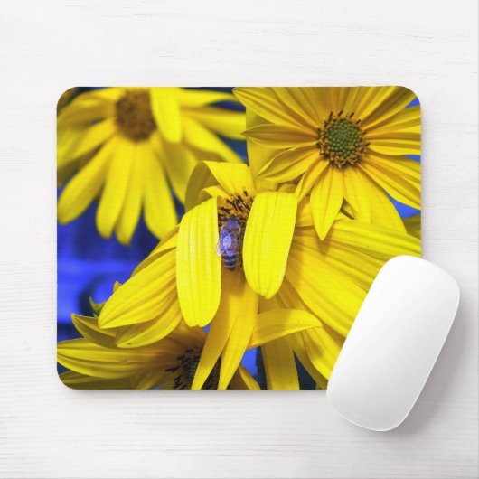 Gele zonnebloemen N Blauwe Bee Mousepad Muismat (Met muis)