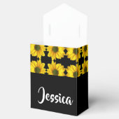 Gele zonnebloemen op zwart bedankdoosjes (Geopend)