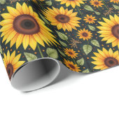 Gele zonnebloemen op zwart cadeaupapier (Rol Hoek)