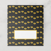 Gele zonnebloemen op zwart plaatskaartje (Buitenkant ongevouwen)