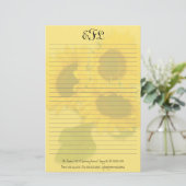 Gele Zonnebloemen Persoonlijk Monogram Schrijfpapi Briefpapier (Staand voorkant)