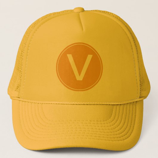 gele, zonnige monogram initiaal hoed. trucker pet (Voorkant)