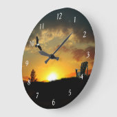 Gele Zonsondergang Grassy Meadow Wandklok met numm (Hoek)