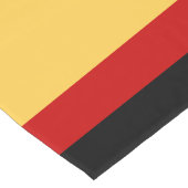 Gele, zwarte en rode strepen lange tafelloper (Hoek)