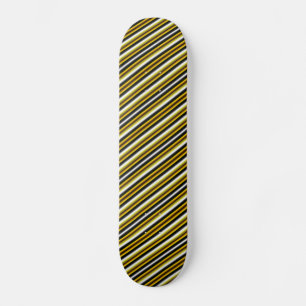 Gele zwarte witte regenboogstripes persoonlijk skateboard
