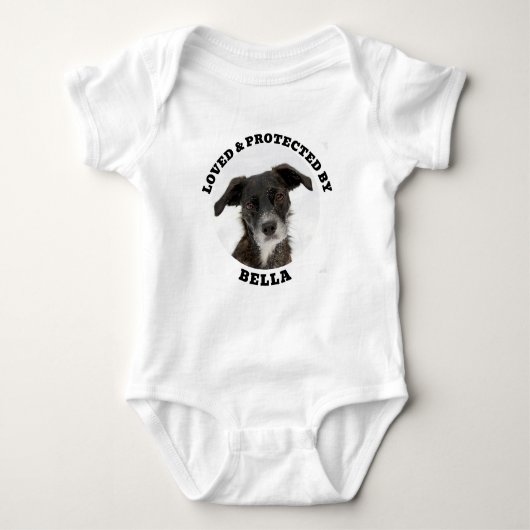 Geliefd & beschermd door Letter Print Pet Photo Romper (Voorkant)