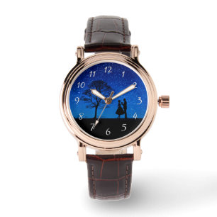 Geliefden onder een volle maan horloge