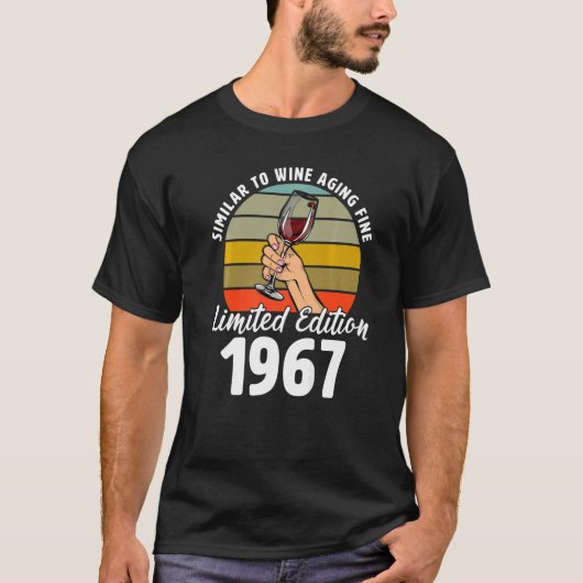 Gelijkaardig aan de wijnbouw in 1967, 55e Retro T-shirt (Voorkant)