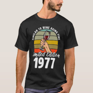 Gelijkaardig aan de wijnbouw in 1977, 45e Retro T-shirt