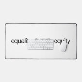 Gelijkheid ten opzichte van Equity Desk Mat (Keyboard & Muis)