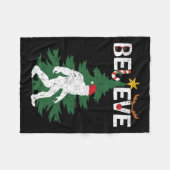 Geloof Bigfoot Sasquatch Yeti Santa Hat Kerstmis Fleece Deken (Voorkant (Horizontaal))