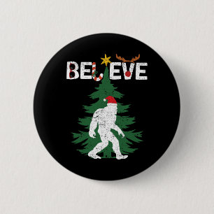 Geloof Bigfoot Sasquatch Yeti Santa Hat Kerstmis Ronde Button 5,7 Cm