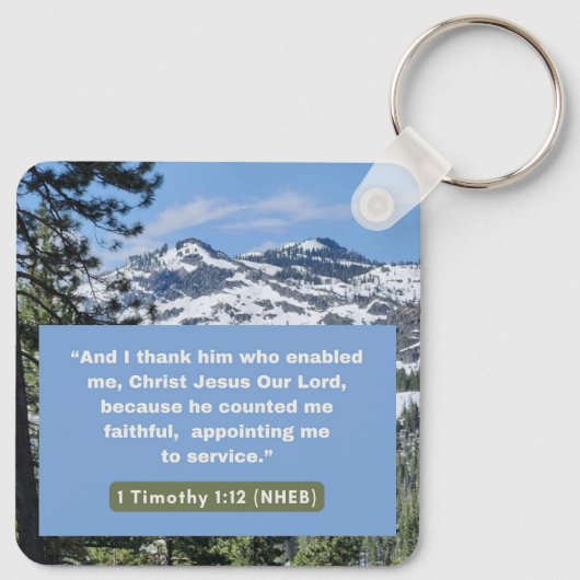 Geloof Boodschap - Bijbelvers - 1 Timoteüs 1-12 - Sleutelhanger (Achterkant)